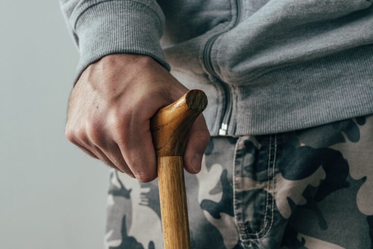 Read more about the article Krav Maga on a Cane: Adaptation Is the System